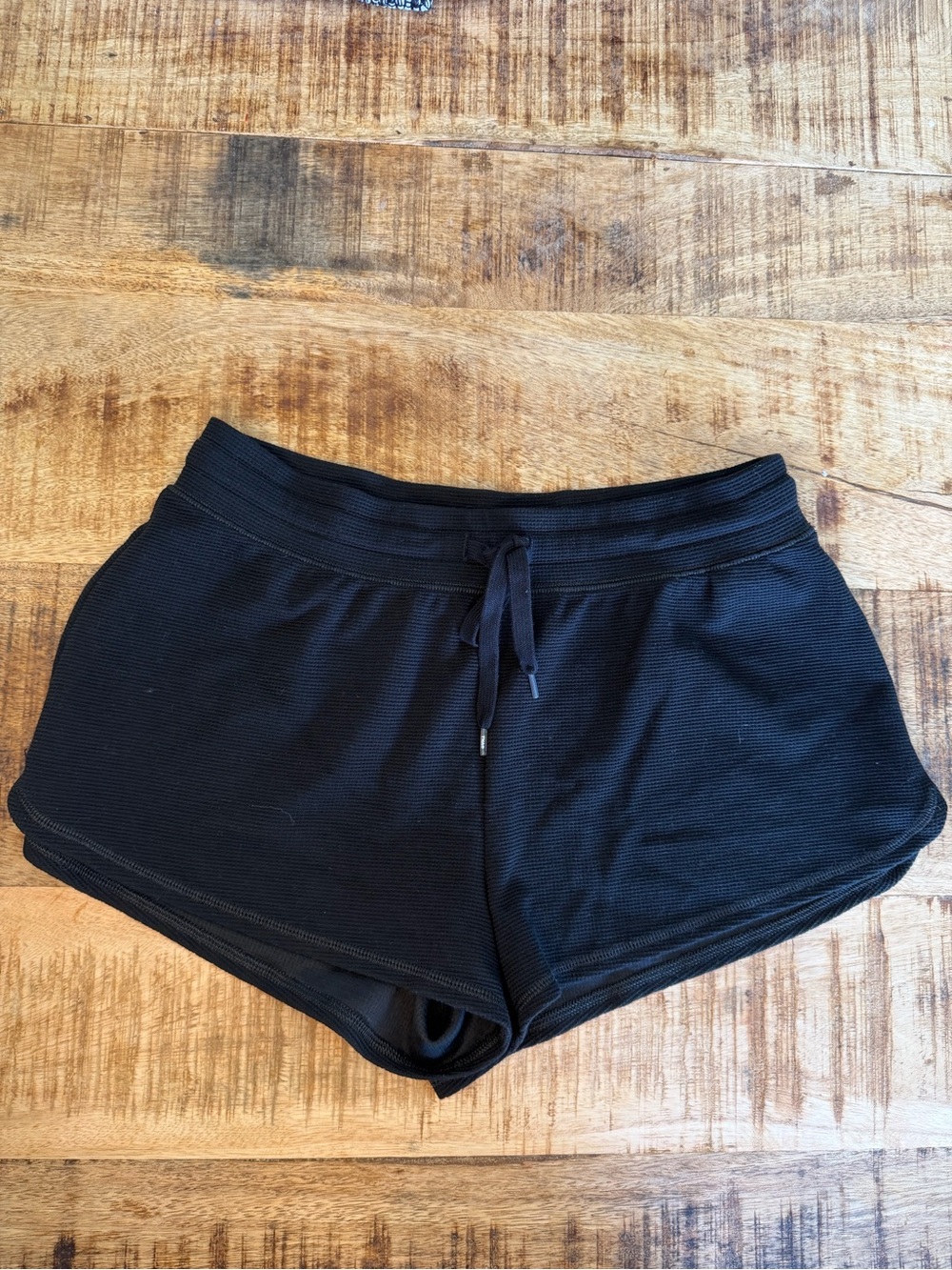 Aritzia TNA Wafflex Black Women's Drawstring Shorts size S